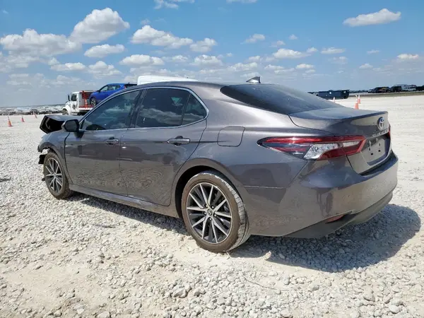 4T1F11AK3PU831634 2023 TOYOTA CAMRY - Image 2
