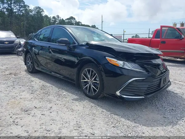 4T1F11AK3RU197017 2024 TOYOTA CAMRY - Image 1