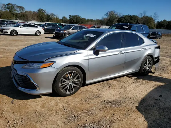 4T1F11AK3RU905833 2024 TOYOTA CAMRY - Image 1