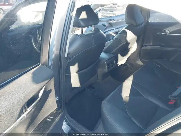 4T1F11AK4LU301473 2020 TOYOTA CAMRY - Image 8