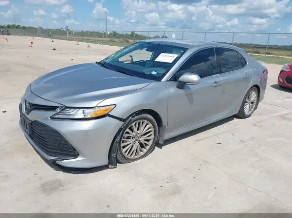 4T1F11AK4LU887303 2020 TOYOTA CAMRY - Image 2
