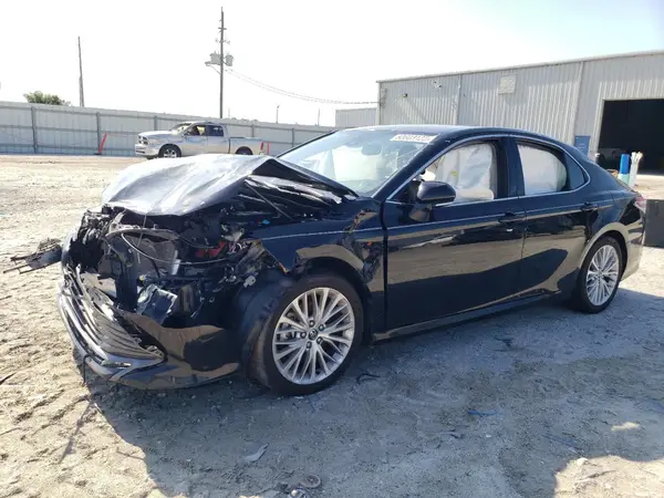 4T1F11AK4LU899418 2020 TOYOTA CAMRY - Image 1