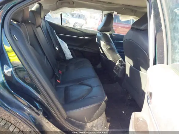 4T1F11AK4MU427429 2021 TOYOTA CAMRY - Image 8