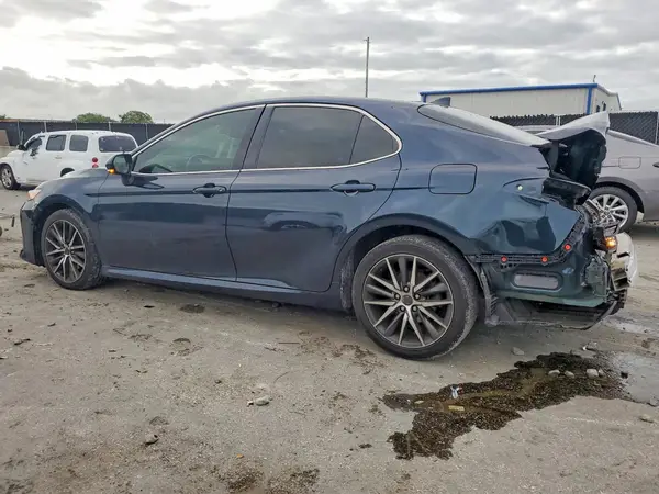 4T1F11AK4MU495164 2021 TOYOTA CAMRY - Image 2