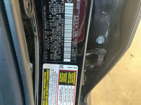 4T1F11AK4NU020339 2022 TOYOTA CAMRY - Image 1