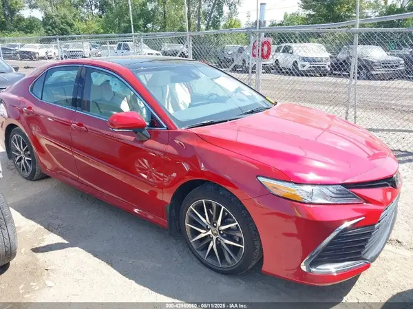 4T1F11AK4PU168882 2023 TOYOTA CAMRY - Image 1