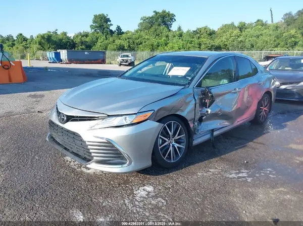 4T1F11AK4RU226489 2024 TOYOTA CAMRY - Image 2