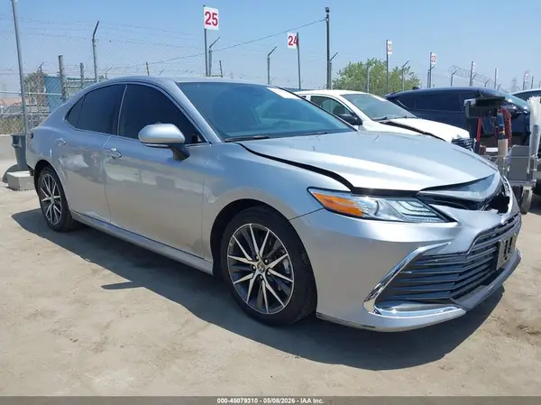 4T1F11AK4RU920213 2024 TOYOTA CAMRY - Image 1