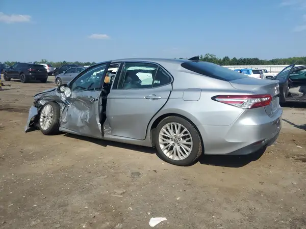 4T1F11AK5LU313857 2020 TOYOTA CAMRY - Image 2