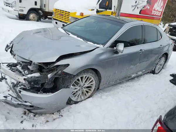 4T1F11AK5LU500807 2020 TOYOTA CAMRY - Image 2