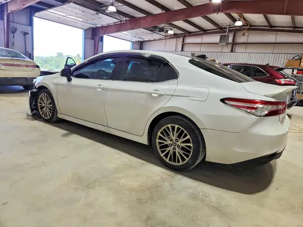 4T1F11AK5LU998782 2020 TOYOTA CAMRY - Image 2