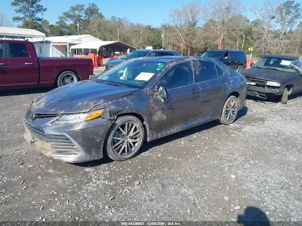 4T1F11AK5RU265169 2024 TOYOTA CAMRY - Image 2