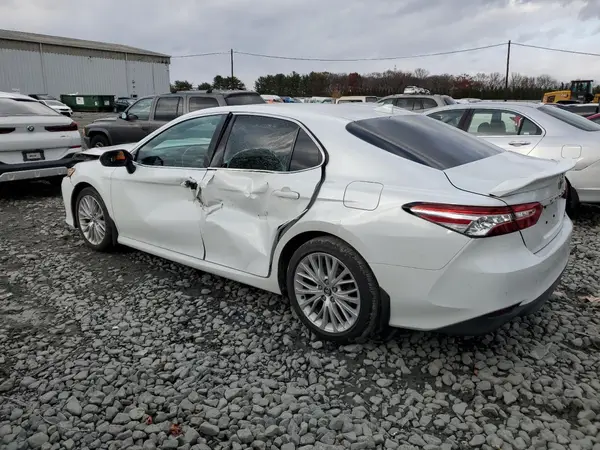 4T1F11AK6LU301037 2020 TOYOTA CAMRY - Image 2