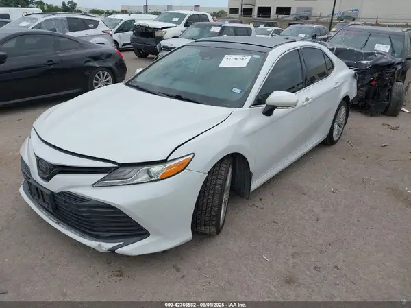 4T1F11AK6LU303872 2020 TOYOTA CAMRY - Image 2