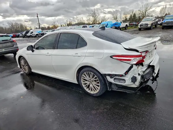 4T1F11AK6LU370732 2020 TOYOTA CAMRY - Image 2
