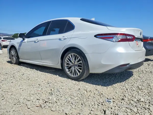 4T1F11AK6LU897993 2020 TOYOTA CAMRY - Image 2