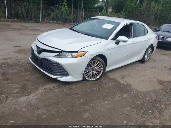 4T1F11AK6LU935481 2020 TOYOTA CAMRY - Image 2