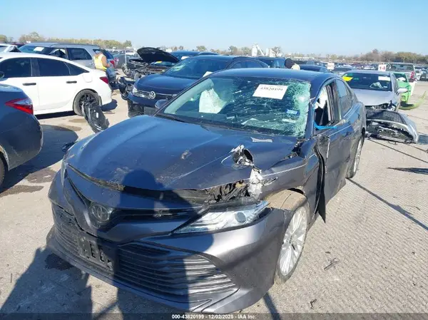 4T1F11AK6LU987659 2020 TOYOTA CAMRY - Image 2