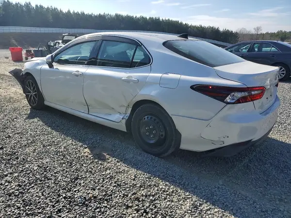4T1F11AK6MU468077 2021 TOYOTA CAMRY - Image 2
