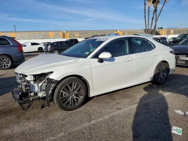 4T1F11AK6MU521277 2021 TOYOTA CAMRY - Image 1