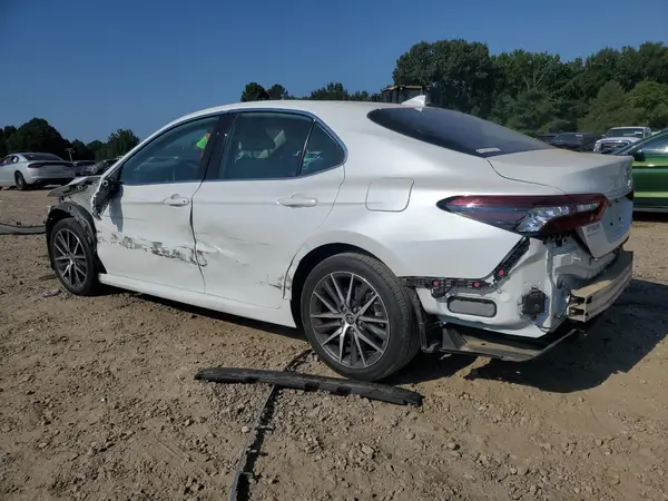 4T1F11AK6MU550083 2021 TOYOTA CAMRY - Image 2
