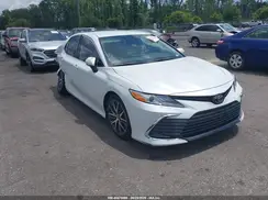 4T1F11AK6NU019774 2022 TOYOTA CAMRY