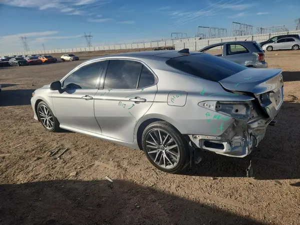 4T1F11AK6PU112085 2023 TOYOTA CAMRY - Image 2