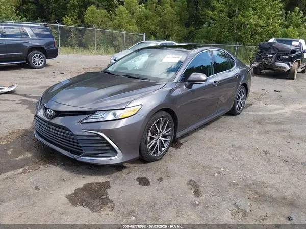 4T1F11AK6PU820143 2023 TOYOTA CAMRY - Image 2
