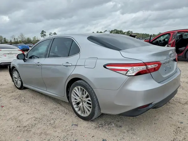4T1F11AK7LU391573 2020 TOYOTA CAMRY - Image 2