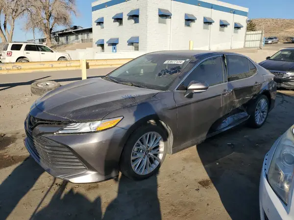 4T1F11AK7LU901002 2020 TOYOTA CAMRY - Image 1