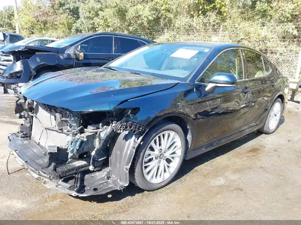 4T1F11AK7LU910850 2020 TOYOTA CAMRY - Image 2