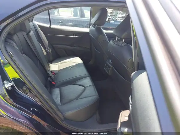4T1F11AK7MU443771 2021 TOYOTA CAMRY - Image 8