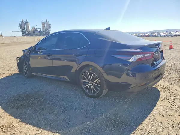 4T1F11AK7MU497734 2021 TOYOTA CAMRY - Image 2