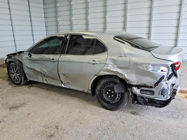 4T1F11AK7NU013725 2022 TOYOTA CAMRY - Image 2