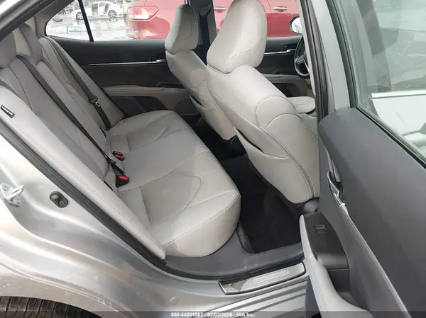4T1F11AK7NU068868 2022 TOYOTA CAMRY - Image 8