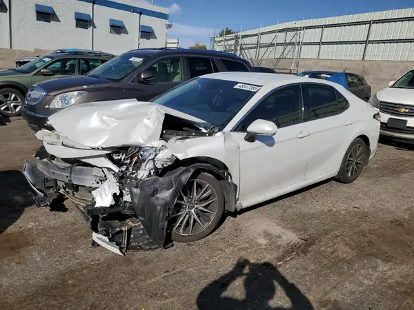 4T1F11AK7PU777447 2023 TOYOTA CAMRY - Image 1