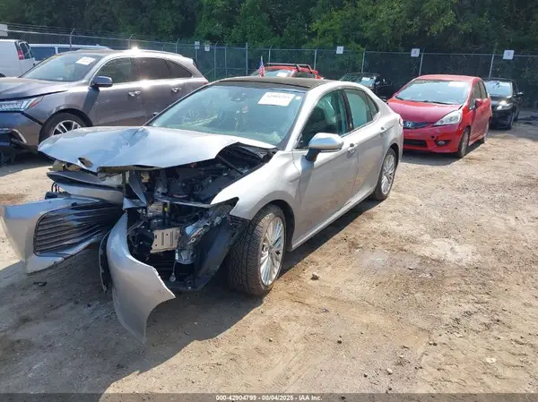 4T1F11AK8LU334766 2020 TOYOTA CAMRY - Image 2