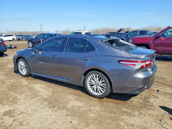 4T1F11AK8LU338865 2020 TOYOTA CAMRY - Image 2