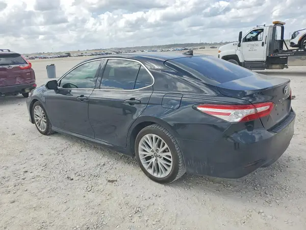 4T1F11AK8LU511283 2020 TOYOTA CAMRY - Image 2