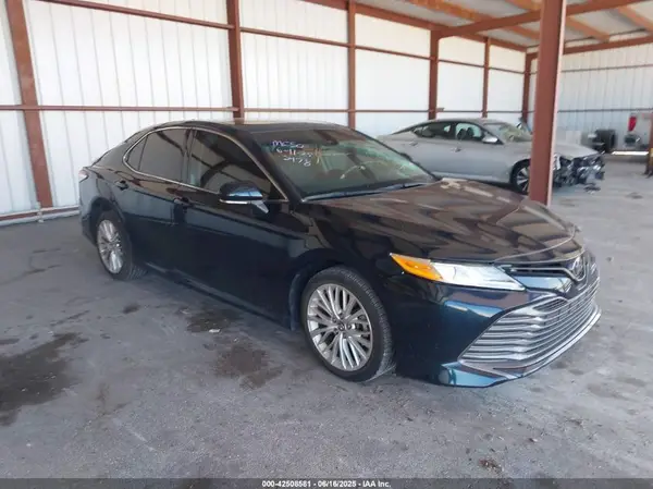4T1F11AK8LU883707 2020 TOYOTA CAMRY - Image 1