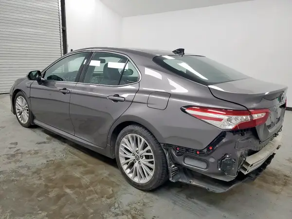 4T1F11AK8LU961158 2020 TOYOTA CAMRY - Image 2