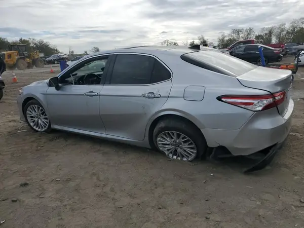 4T1F11AK8LU991812 2020 TOYOTA CAMRY - Image 2
