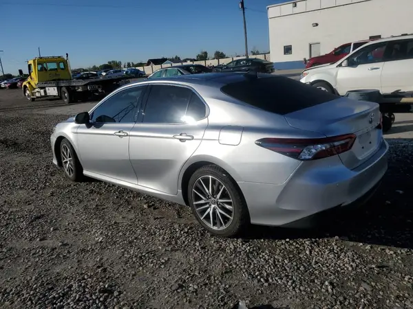 4T1F11AK8PU772385 2023 TOYOTA CAMRY - Image 2