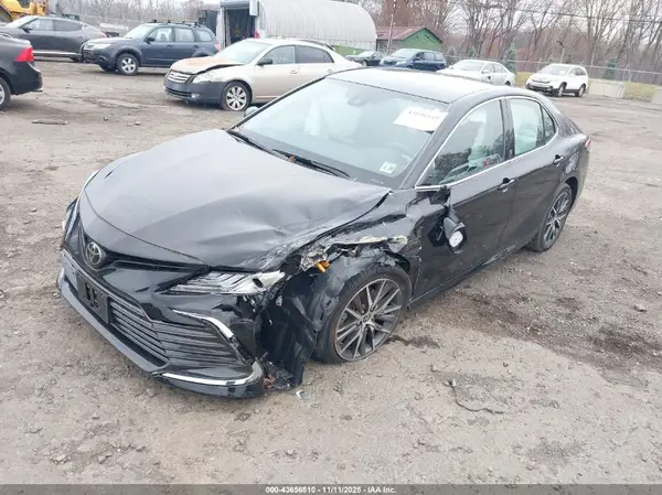 4T1F11AK8PU777098 2023 TOYOTA CAMRY - Image 2