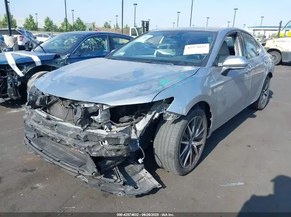 4T1F11AK8PU790496 2023 TOYOTA CAMRY - Image 2