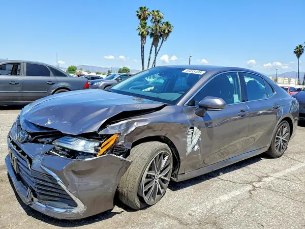 4T1F11AK8RU264193 2024 TOYOTA CAMRY - Image 1