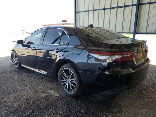 4T1F11AK8RU891833 2024 TOYOTA CAMRY - Image 2