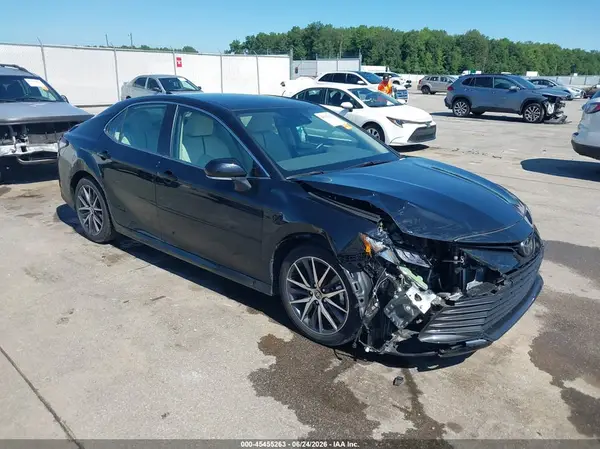 4T1F11AK8RU899589 2024 TOYOTA CAMRY - Image 1