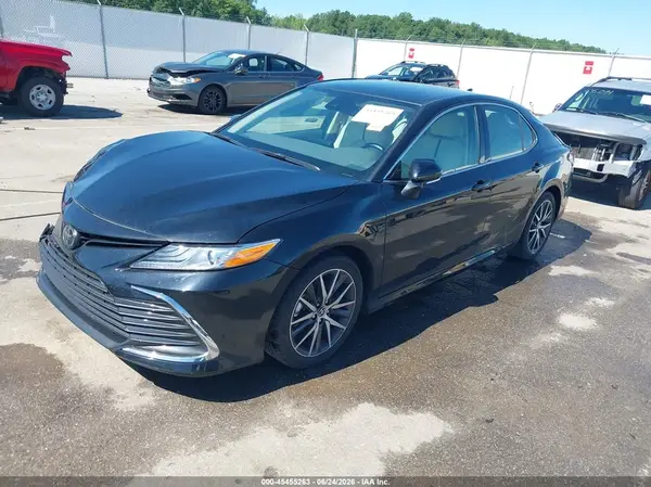 4T1F11AK8RU899589 2024 TOYOTA CAMRY - Image 2
