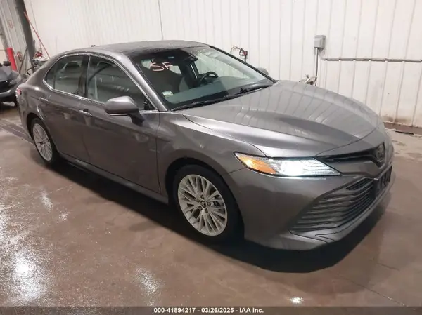 4T1F11AK9LU309293 2020 TOYOTA CAMRY - Image 1